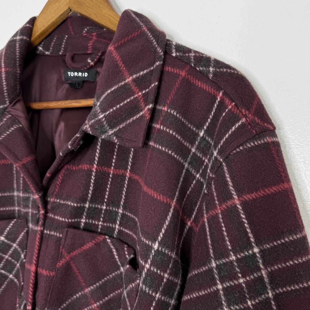 Torrid Jacket Womens 1 1X Burgundy Plaid Flannel Button Front Lined Shacket